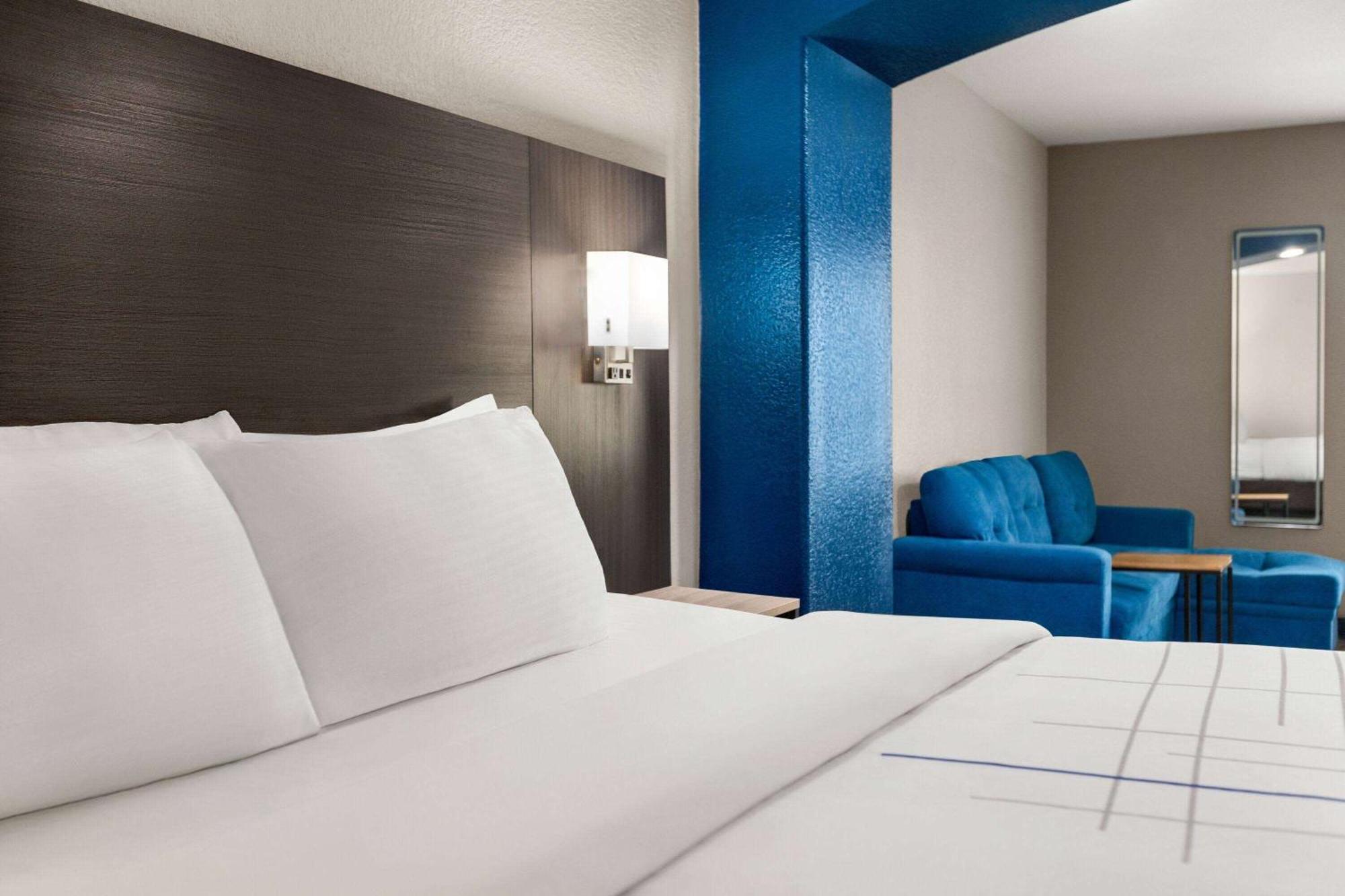 Отель La Quinta By Wyndham San Antonio North Stone Oak Экстерьер фото