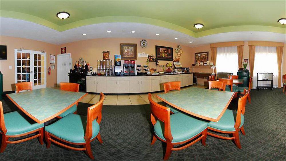 Отель La Quinta By Wyndham San Antonio North Stone Oak Экстерьер фото